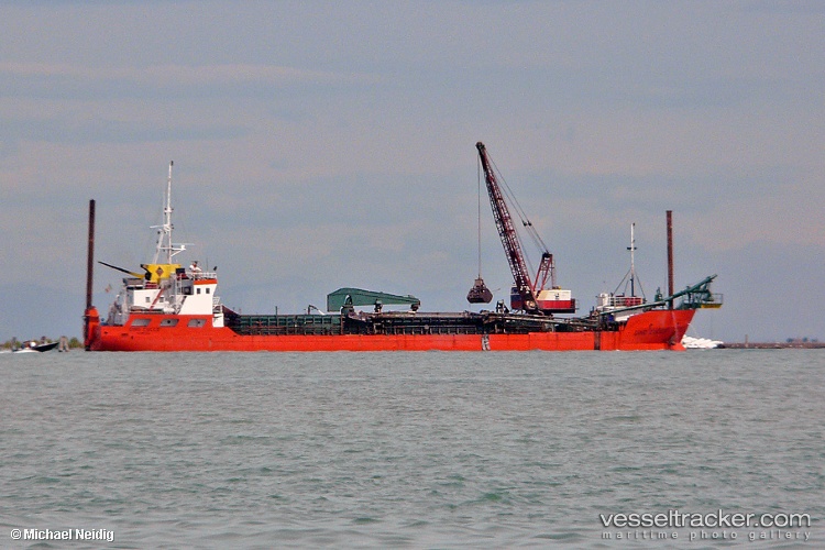 Gino-Cucco - Hopper Dredger vessel