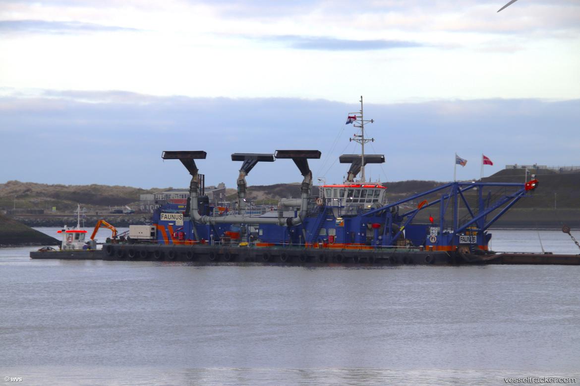Faunus - Dredger vessel