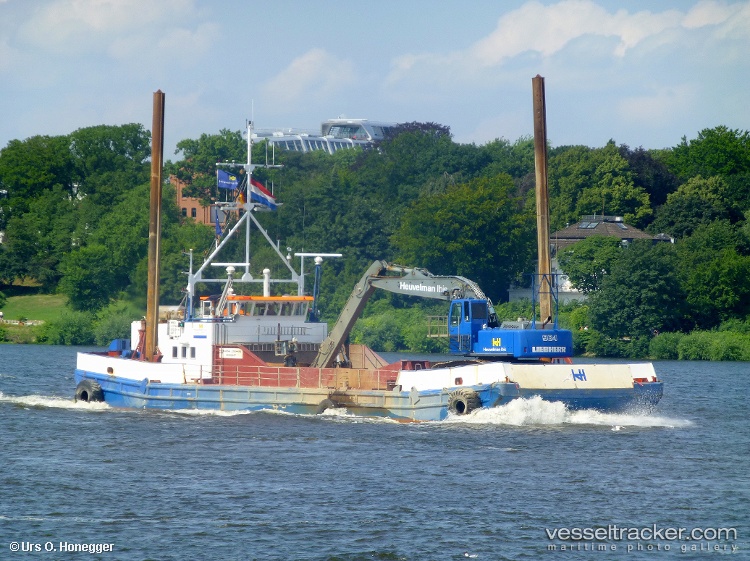 Johanna-Josephine - Dredger vessel