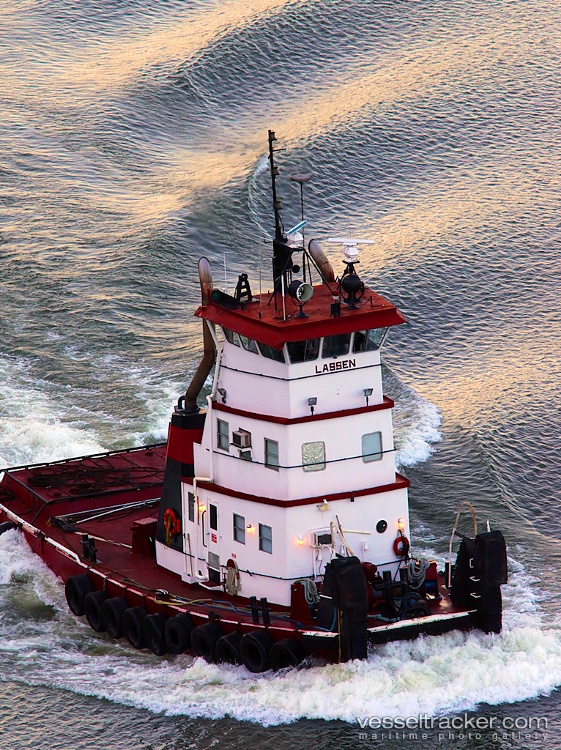 Lassen - Pusher Tug vessel