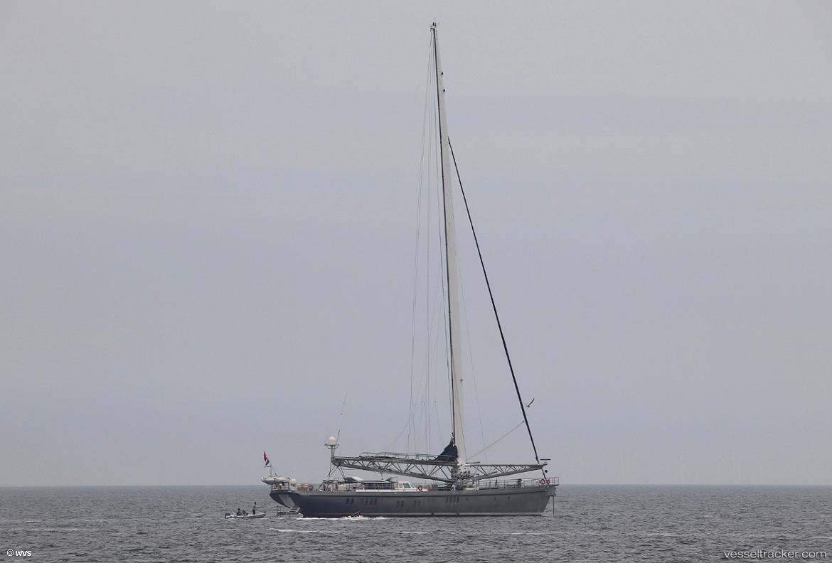 Dwinger - Service Ship vessel