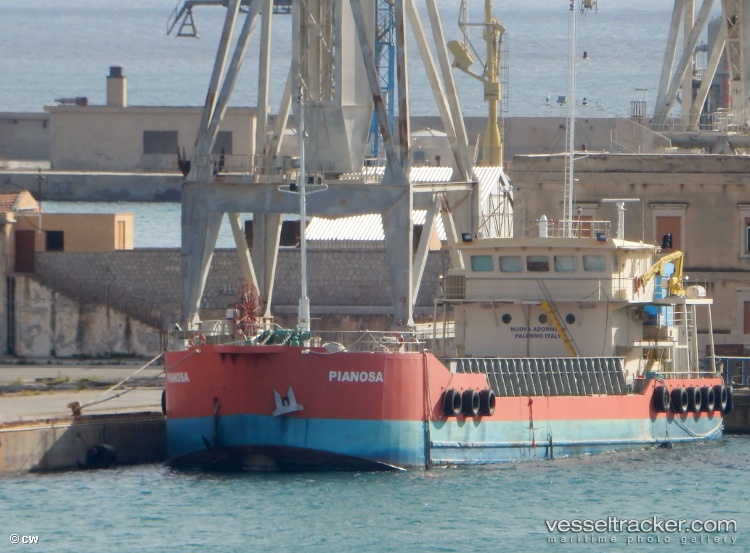 Pianosa - Service Ship vessel