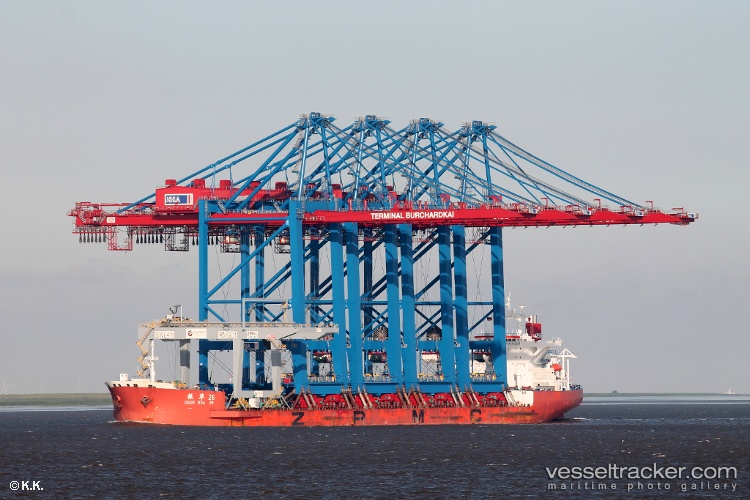 Zhen-Hua-26 - Heavy Load Carrier vessel