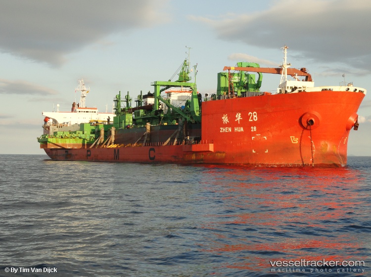 Zhen-Hua-28 - Heavy Load Carrier vessel