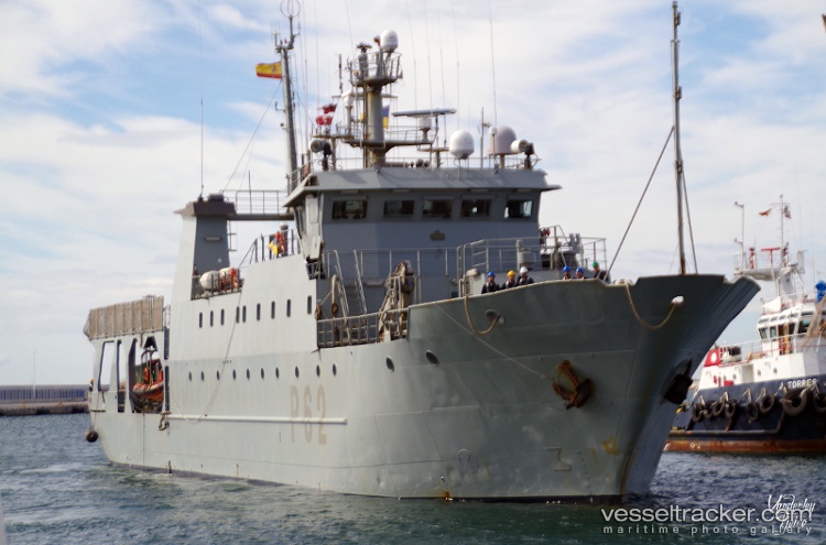 Sp-Warship-P62 - Fishing Support Vessel vessel