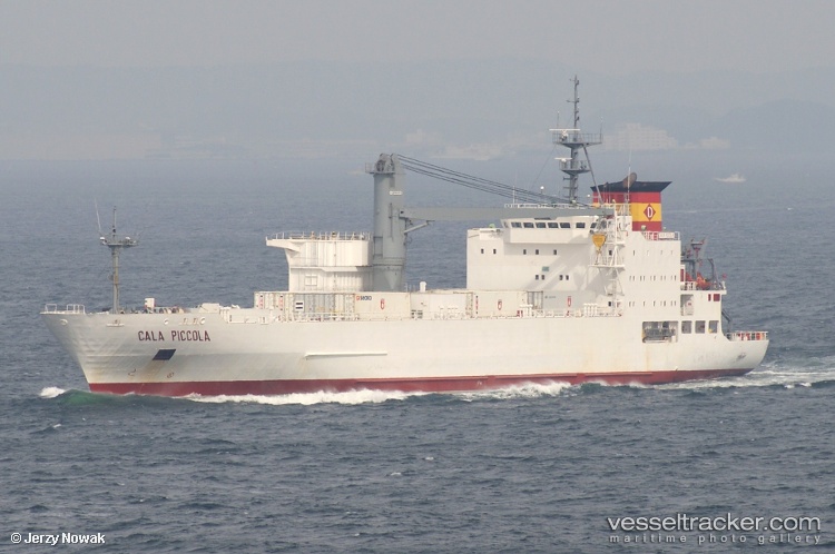 Cala-Piccola - Refrigerated Cargo Ship vessel