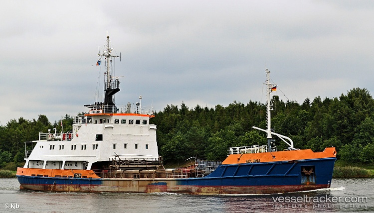 Akinsi - Service Ship vessel