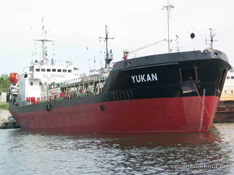 Mt-Vinnalaris-1 - Oil Products Tanker vessel