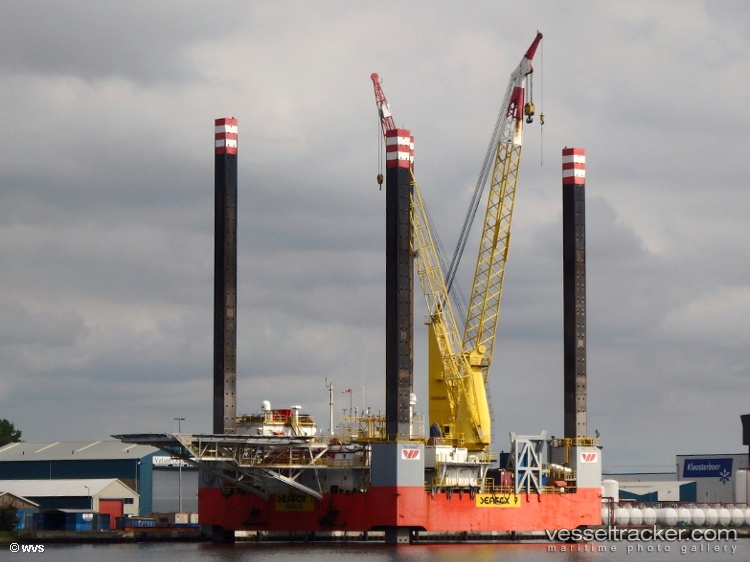 Sianna - Service Ship vessel