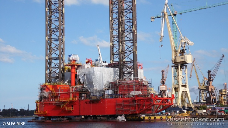 Petro-Monitor - Service Ship vessel