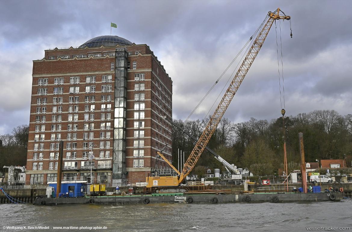 Uli - Service Ship vessel