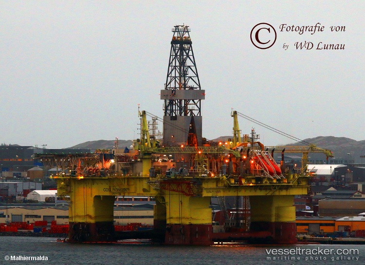 Cosl-Pioneer - Service Ship vessel