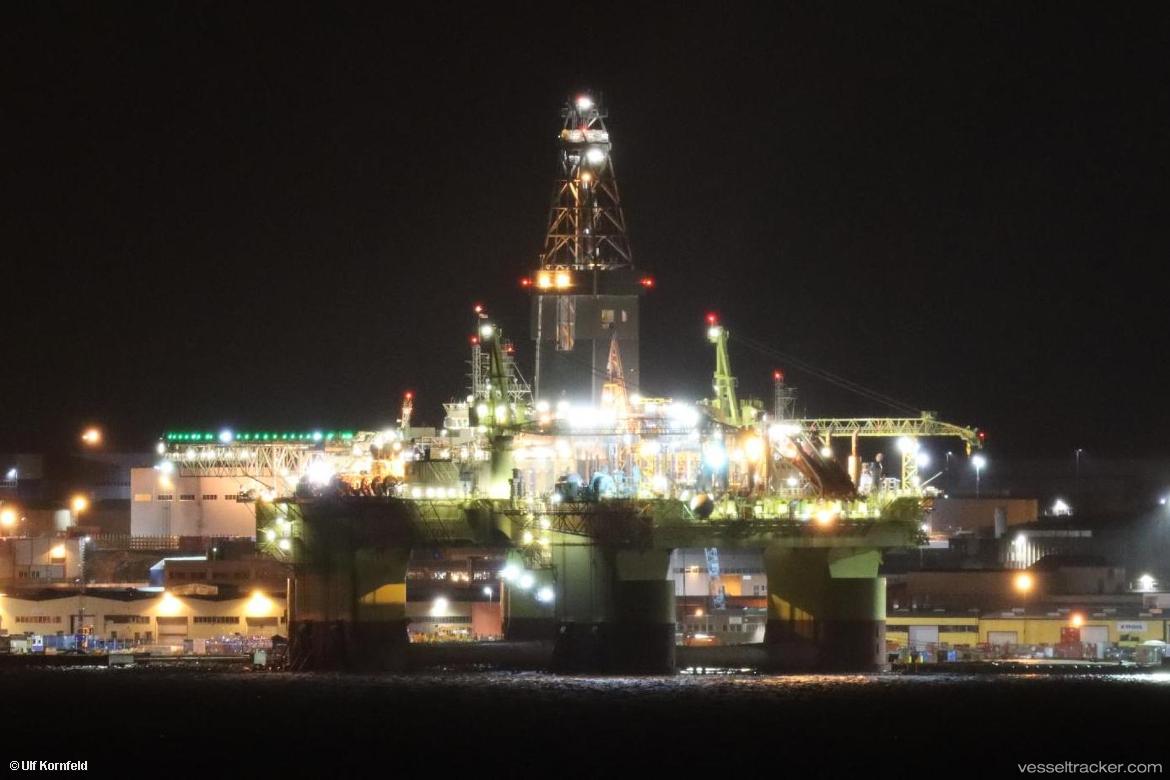 Cosl-Innovator - Service Ship vessel