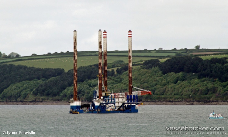 Sea-Worker - Service Ship vessel