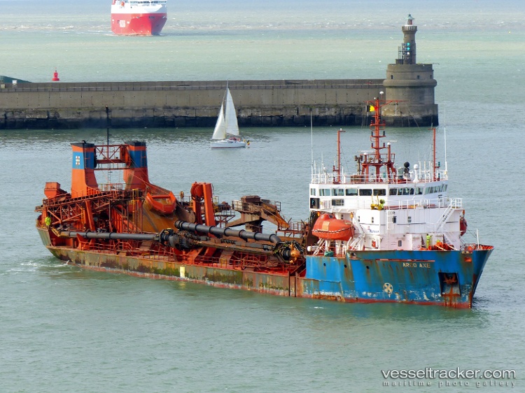 Delta-d - Hopper Dredger vessel