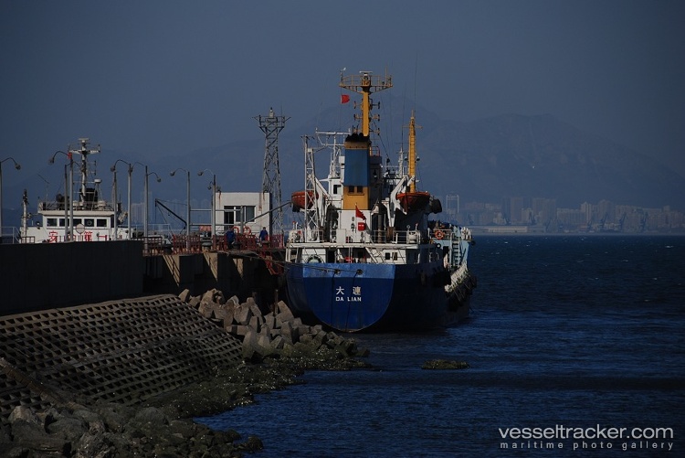 Km-Tanto-Lestari - Container Ship