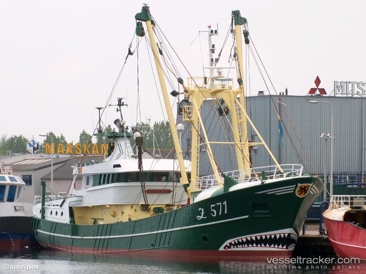 Custos-Deus - Fishing Vessel vessel