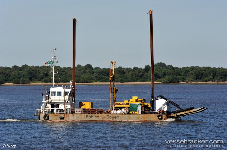 Rochen - Work Repair Vessel vessel