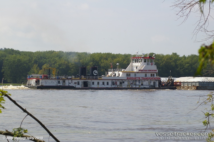 Jonathan-Erickson - Tug vessel