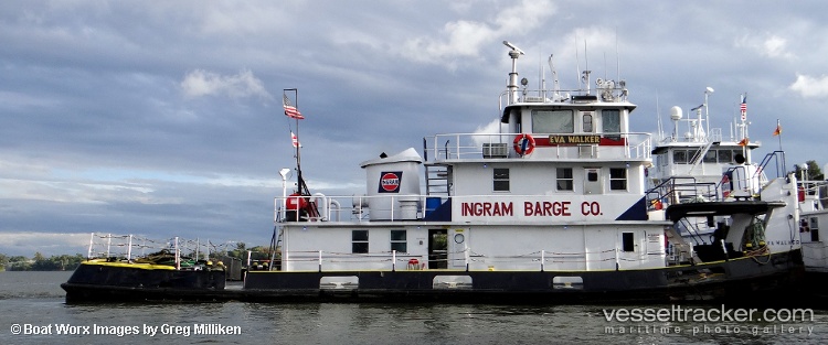 Eva-Walker - Tug vessel