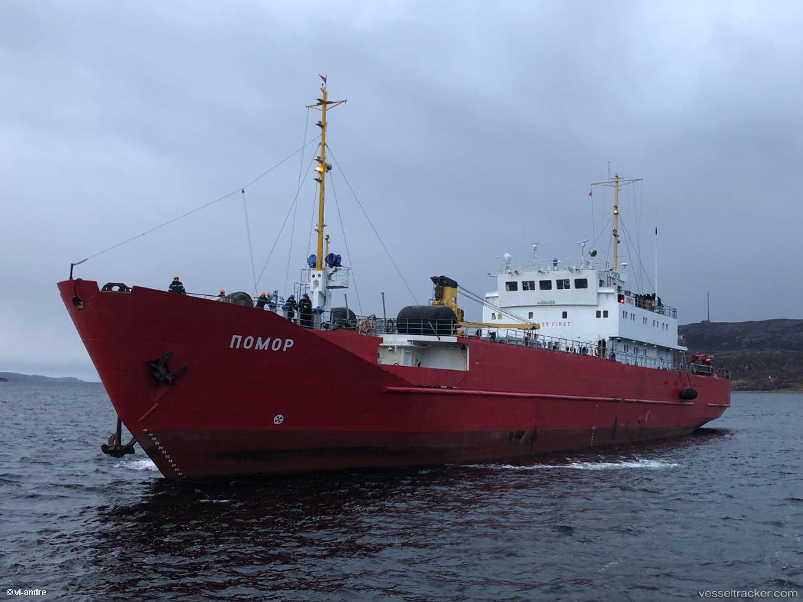 Pomor - Fish Carrier vessel