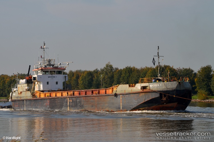 Rezvaya - [service_ship.hopper_barge] vessel
