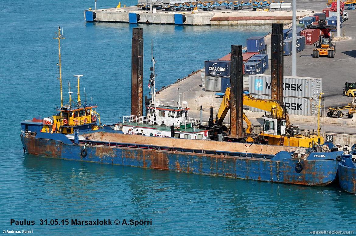 Paulus - Dredger vessel
