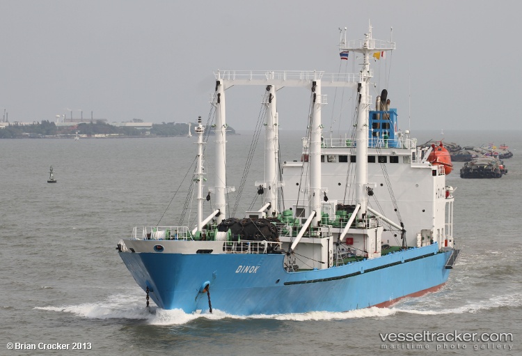 Dinok - Refrigerated Cargo Ship vessel
