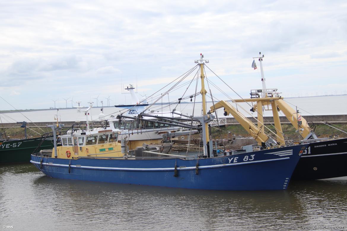 Ye-83-Schelpdier - Fishing Vessel vessel