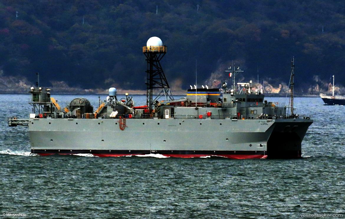 Usns-Loyal - Naval Naval Auxiliary vessel