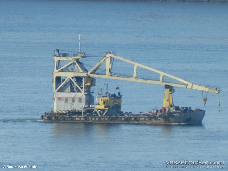 Pk-6 - Crane Ship vessel