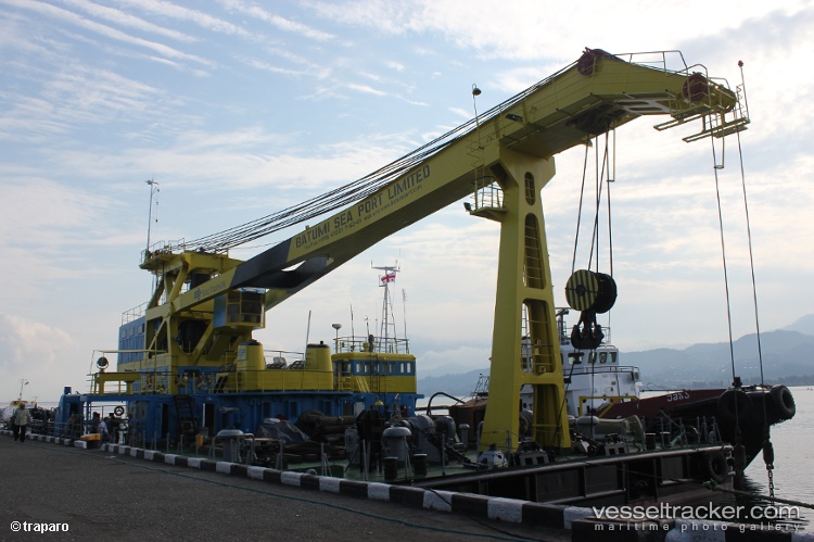 Chernomorets-9 - Crane Ship vessel