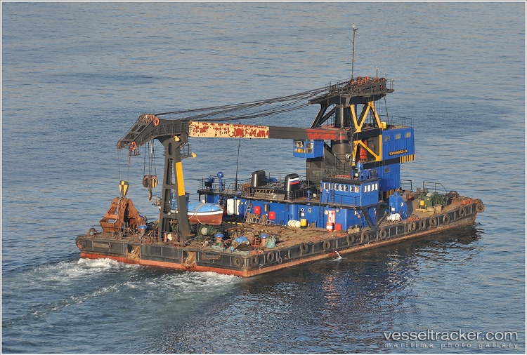 Chernomorets-24 - Crane Ship vessel