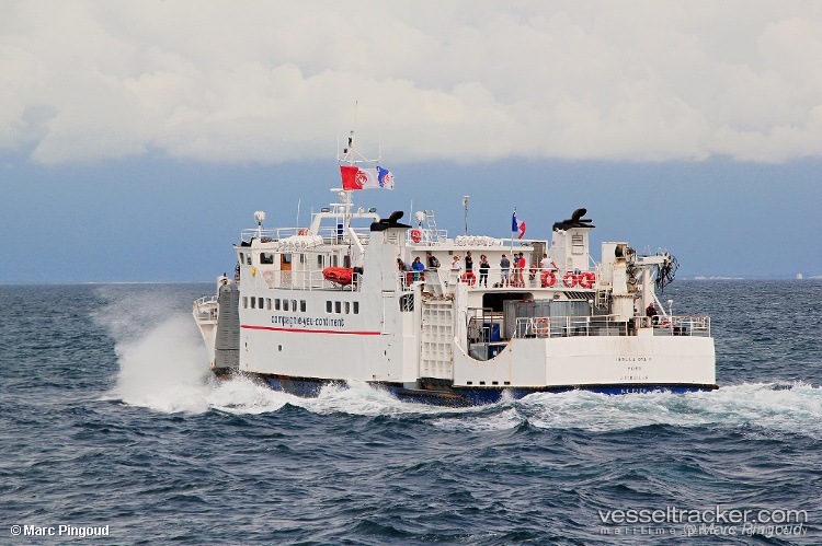 Insula-Oya-2 - Passenger Ship vessel