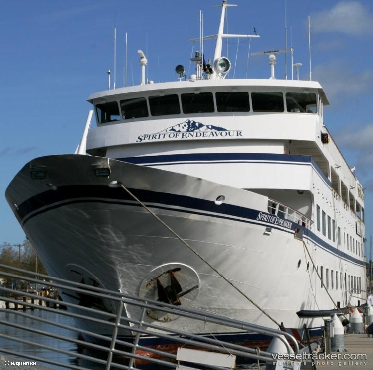 Safari-Endeavour - Cruise Ship vessel