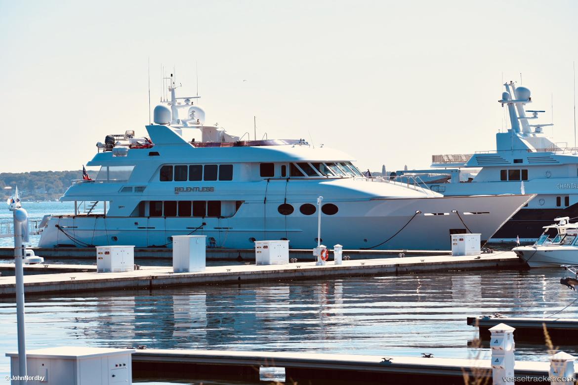 Relentless - Service Ship vessel