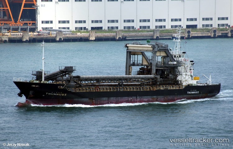 Thunnus3 - Pusher Tug vessel