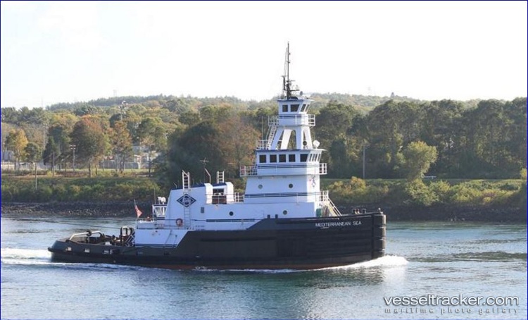 Douglas-J. - Tug vessel