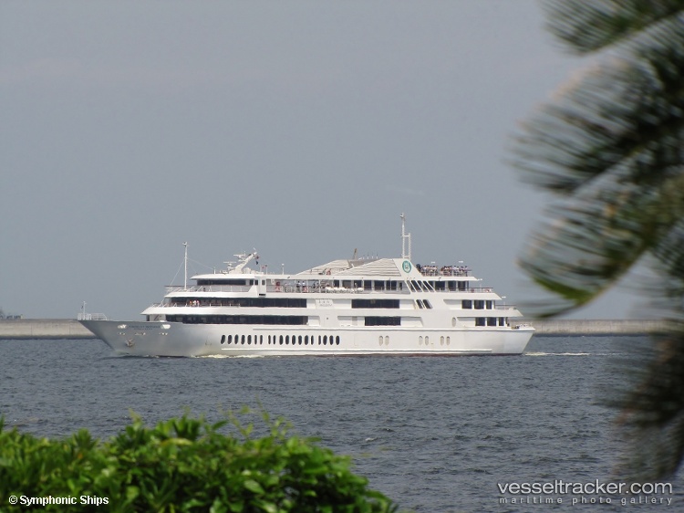 Symphony-Moderna - Passenger Ship vessel