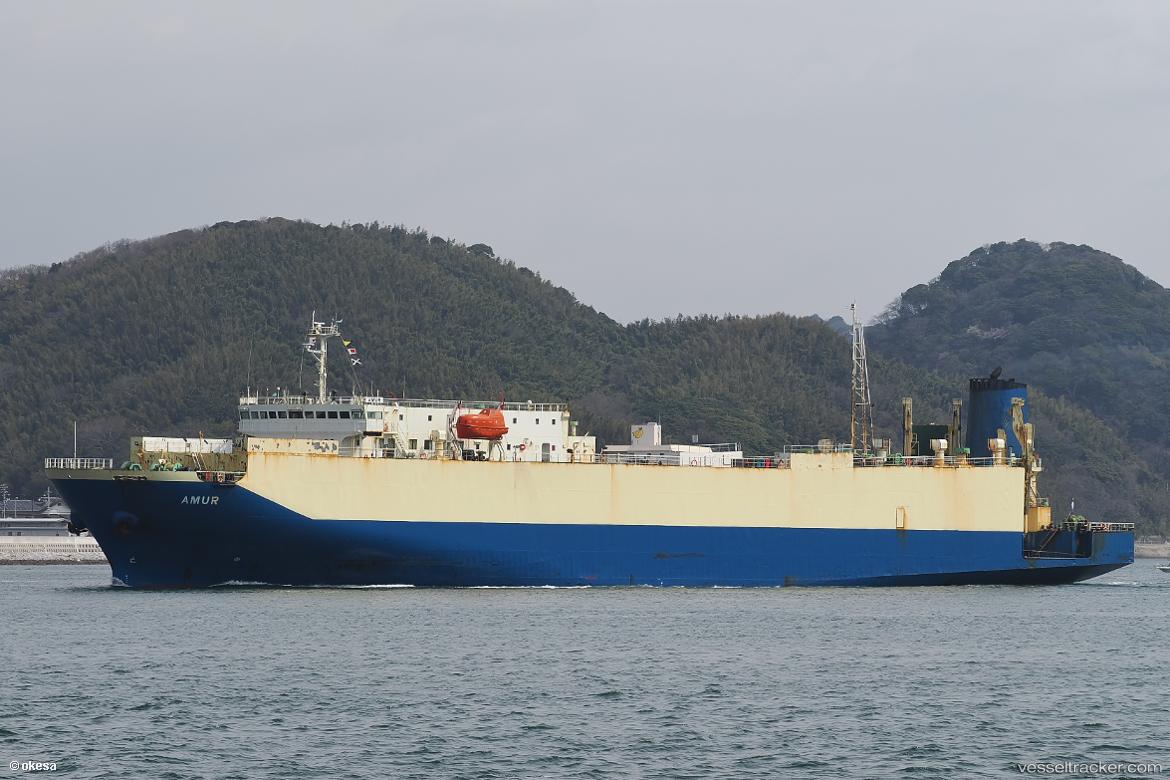 Amur - Vehicles Carrier vessel