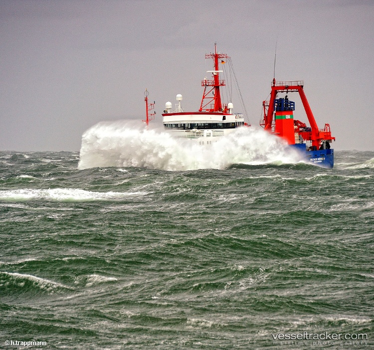 Walther-Herwig-Iii - Fishing Support Vessel vessel