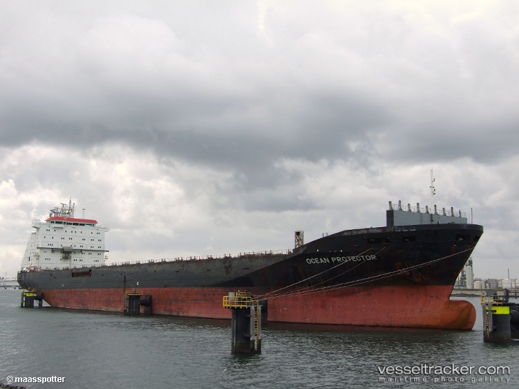 Hong - Container Ship vessel