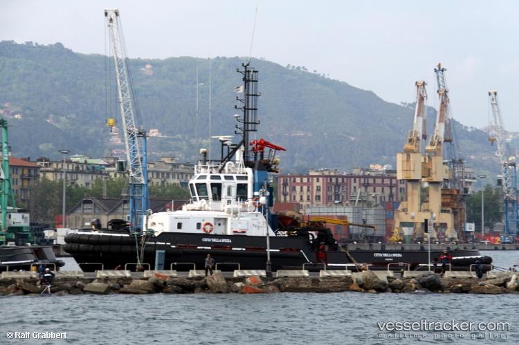 Vb-Bucanero - [tug.fire_fighting_tug] vessel