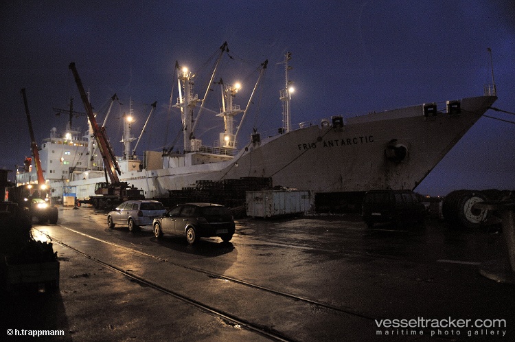 Frio-Nereus - Refrigerated Cargo Ship vessel