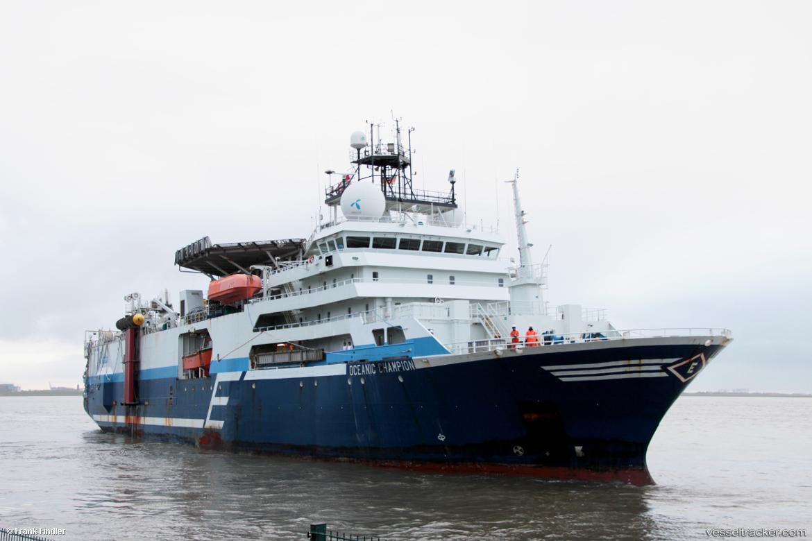 Oceanic-Champion - Research Vessel