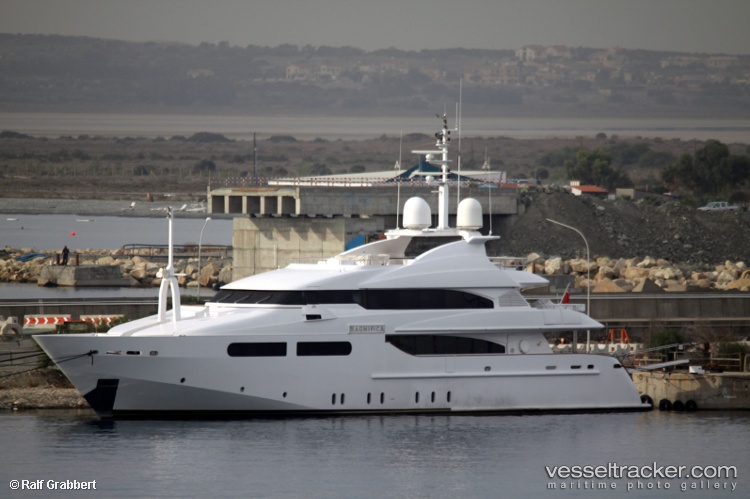 Titian-Pearl - Service Ship vessel