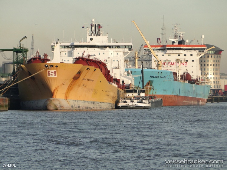 Stolt-Efficiency - Chemical Oil Products Tanker vessel