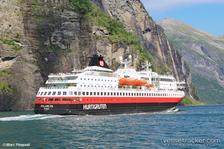 Polarlys - Passenger Ro Ro Cargo Ship vessel