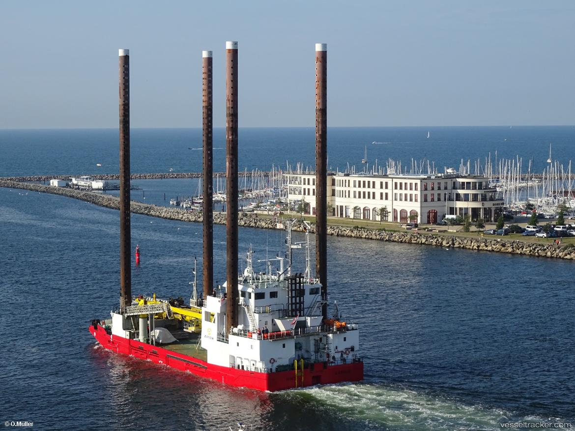 Wind - Service Ship vessel