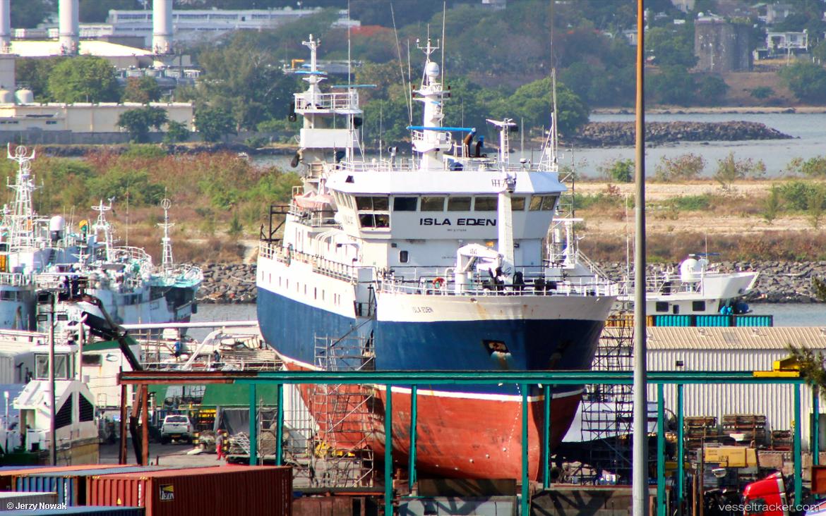 Isla-Eden - Fish Carrier vessel